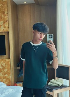 Nino Massage - Acompañantes masculino in Bali Photo 3 of 7