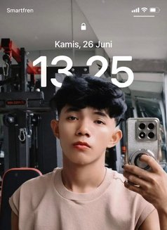 Nino Massage - Male escort in Bali Photo 4 of 6