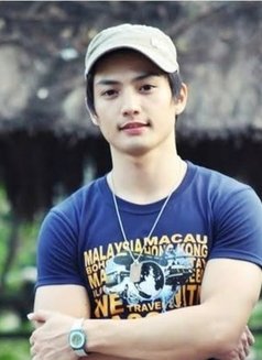 Ninov - Male escort in Jakarta Photo 1 of 1