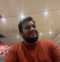 Nipun - Intérprete masculino de adultos in Hyderabad