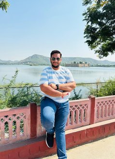 Nipun - Male adult performer in Gurgaon Photo 18 of 18