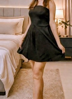 Nira Singh - puta in Navi Mumbai Photo 5 of 8