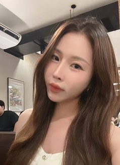 Nirin - puta in Manila Photo 5 of 7