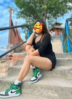 Nirmala Independent Girl - puta in Kathmandu Photo 1 of 2