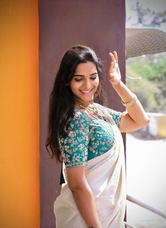 Nirusha - puta in Hyderabad Photo 4 of 4