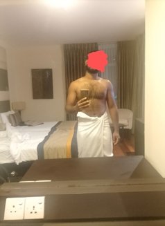 Nisal - Male escort in Colombo Photo 5 of 8