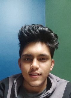 Nischal karki - Acompañantes masculino in Kathmandu Photo 3 of 3