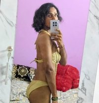 Nisha 24 - Masajista in Chennai