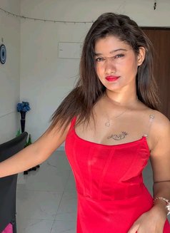 Nisha Agrawal - escort in New Delhi Photo 2 of 6