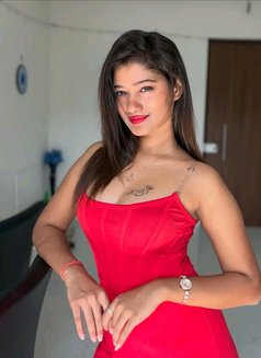 Nisha Agrawal - escort in New Delhi Photo 5 of 6