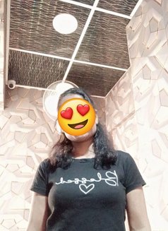 Manju an Independent Marathi Housewife - escort in Pune Photo 3 of 5