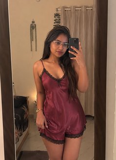 Nisha Cam & Meet Indep. Girl, ❣️ - puta in Hyderabad Photo 1 of 5