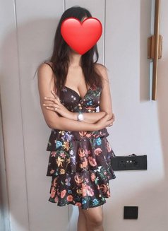 Nisha (Cam & Meet) - escort in New Delhi Photo 5 of 8