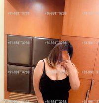 Nisha Chubby & Busty Lady - escort in New Delhi Photo 1 of 17