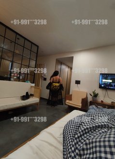 Nisha Chubby & Busty Lady - escort in New Delhi Photo 12 of 17