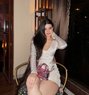 Nisha College Girl - puta in Abu Dhabi Photo 1 of 5