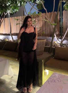 Nisha College Girl - puta in Abu Dhabi Photo 4 of 5
