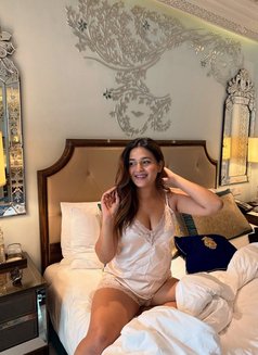 Nisha Dube Cesh on Delivery - escort in Bangalore Photo 2 of 2