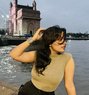 Nisha Dube Cesh on Delivery - puta in Pune Photo 1 of 1
