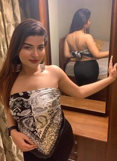 Nisha - puta in Kolkata Photo 2 of 2
