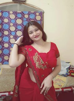 Nisha - escort in Kochi Photo 1 of 10