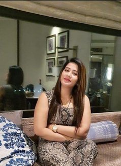 Nisha - escort in Varanasi Photo 2 of 3