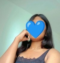 Nisha Escort Service - puta in Pune