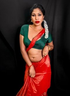 Nisha Hottie - Transsexual escort in Chennai Photo 8 of 8