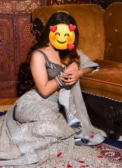 Nisha in JVC - escort in Dubai Photo 9 of 10