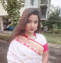 Nisha Independent Call Girl Cam and Real - escort in Kolkata