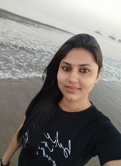 Nisha Independent Girl - puta in Mumbai Photo 1 of 3