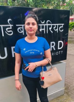 Nisha Independent Girl - puta in Mumbai Photo 3 of 3