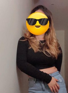 Nisha independent meeting and camsho - escort in Bangalore Photo 1 of 5