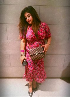 Nisha [independent] Real Meet Cam🦋 - puta in Mumbai Photo 3 of 4