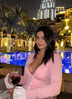 Nisha - escort in Abu Dhabi Photo 4 of 4