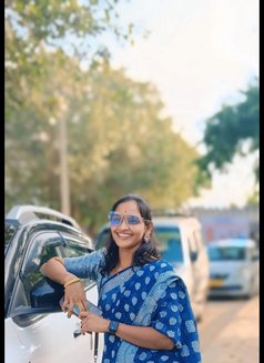 Nisha - escort in Hyderabad Photo 3 of 3