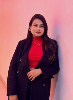 Nisha - escort in Kochi Photo 1 of 3