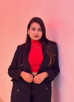 Nisha - escort in Kochi Photo 2 of 3