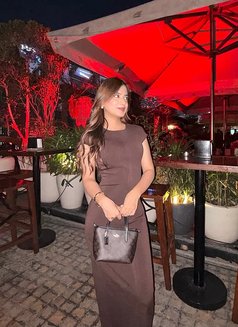 Nisha - escort in Mumbai Photo 2 of 5