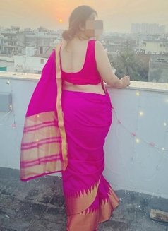 Bhabhi independent - escort in Hyderabad Photo 3 of 3