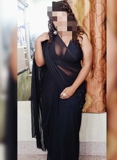 Cam independent Bhabhi - puta in Chennai Photo 1 of 2