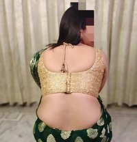 Independent Bhabhi for cam - escort in Mumbai