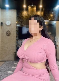 Independent cam girl - puta in Kolkata Photo 1 of 2