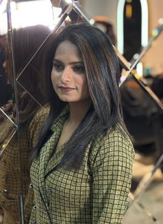 Nisha - escort in Noida Photo 6 of 10