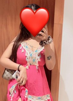 Nisha - escort in Noida Photo 4 of 7