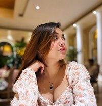 Nisha - puta in Pune