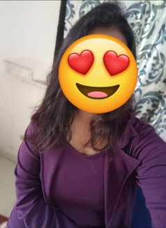 Nisha - escort in Pune Photo 3 of 4