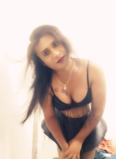 Nisha - Transsexual escort in Bangalore Photo 3 of 13
