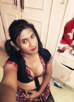 Nisha - Transsexual escort in Bangalore Photo 7 of 13