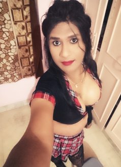 Nisha - Transsexual escort in Bangalore Photo 12 of 13
